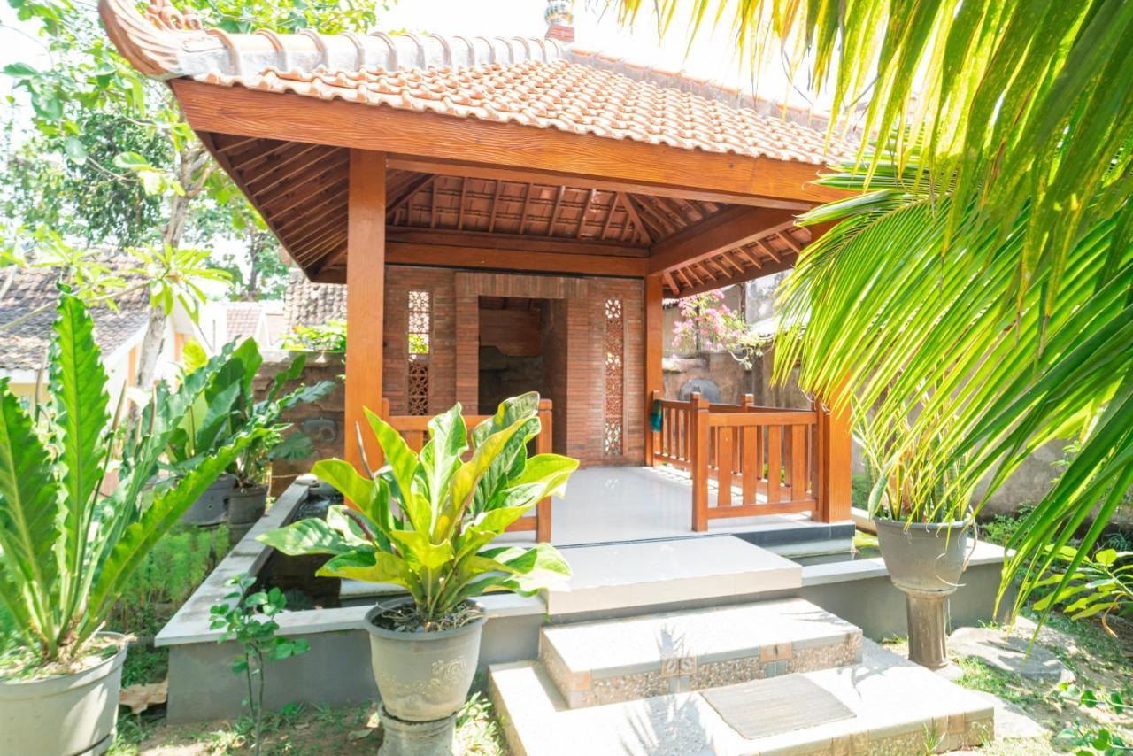 Hotel Reddoorz @ Panglima Sudirman Madiun Exterior foto