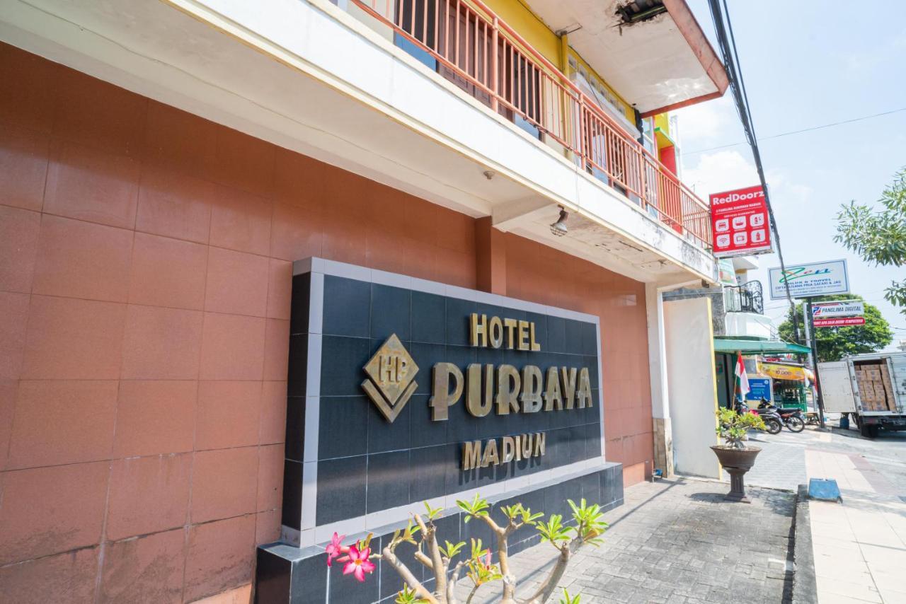 Hotel Reddoorz @ Panglima Sudirman Madiun Exterior foto
